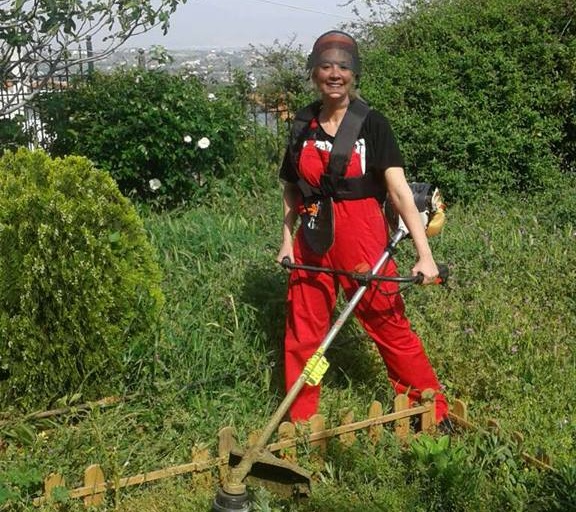 Μαρία Νικόλτσιου: Λατρεύει να είναι… “γεωργός”! Οργώνει το χωράφι της και της αρέσει! [pics]