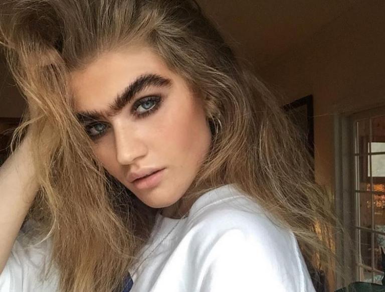 Αυτή είναι η 21χρονη ομογενής μας που δέχθηκε απειλές για τα φρύδια της! [pics, vids]