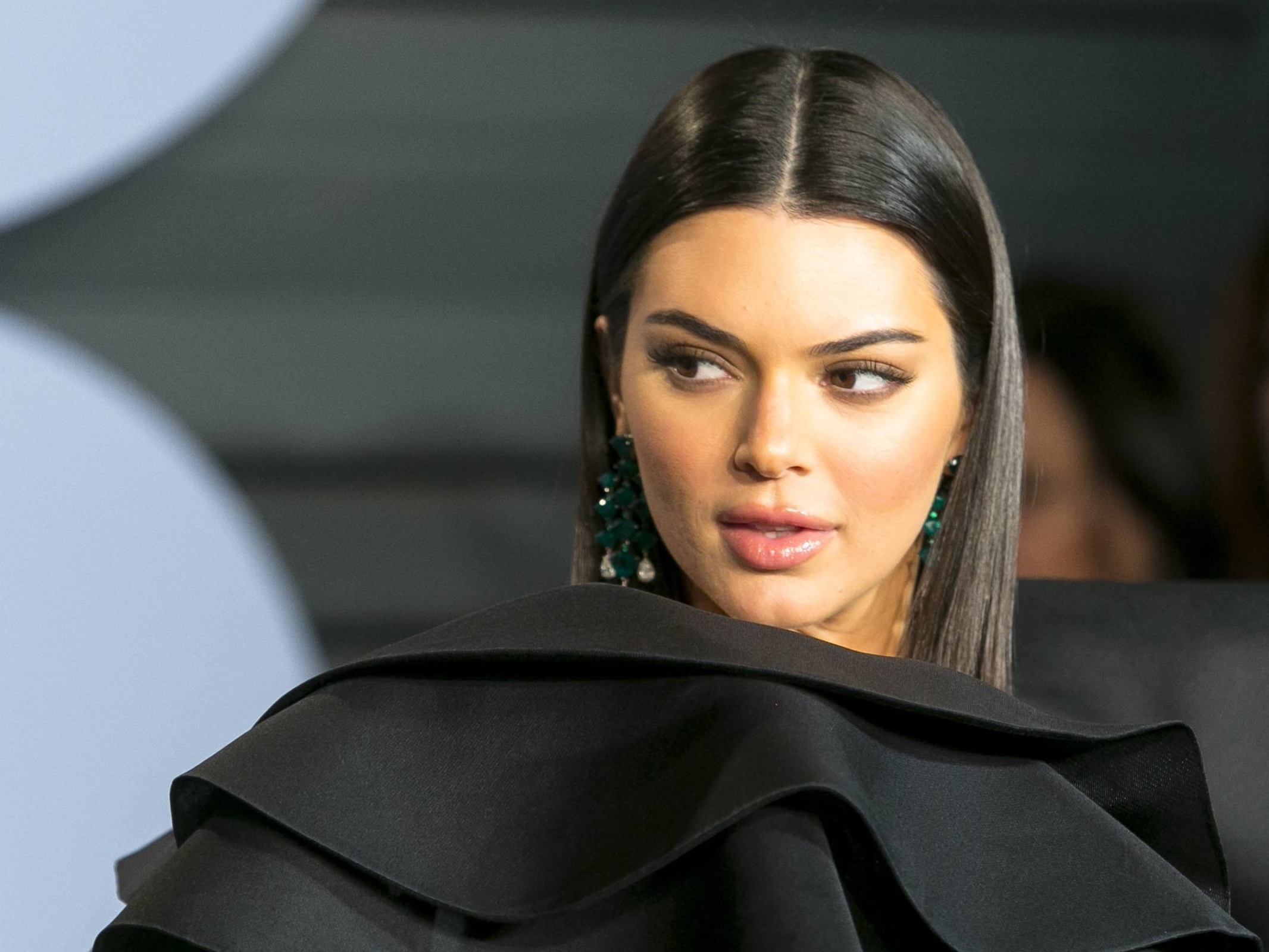 Στην photo που θα δεις εδώ η Kendall Jenner είναι μια άλλη!