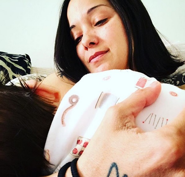 Κατερίνα Τσάβαλου: Το τατουάζ που έκανε για την κόρη της και οι όμορφες στιγμές μαζί της!