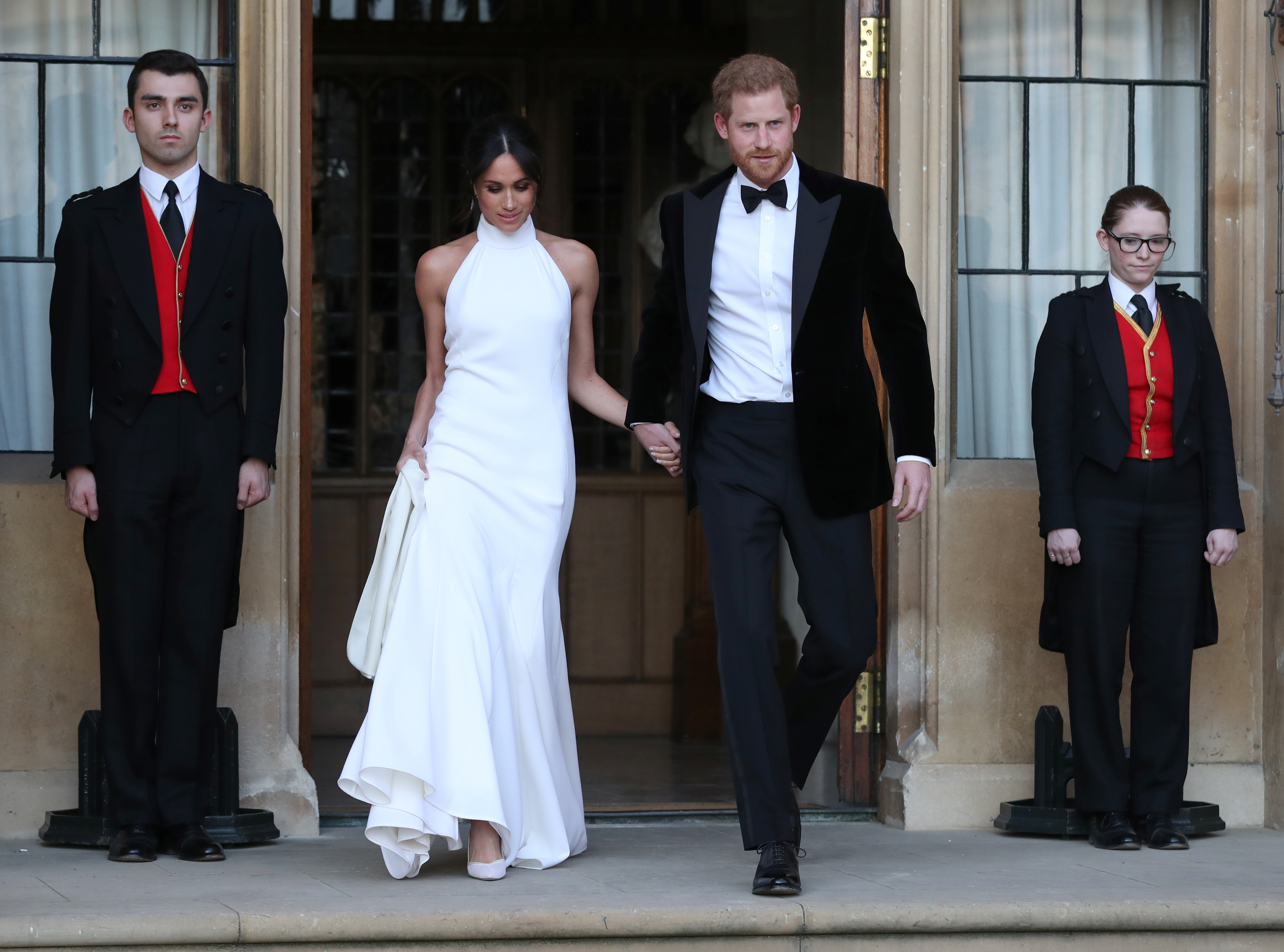 Meghan Markle: Η εμφάνιση με το δεύτερο εντυπωσιακό φόρεμα στο δείπνο του γάμου!