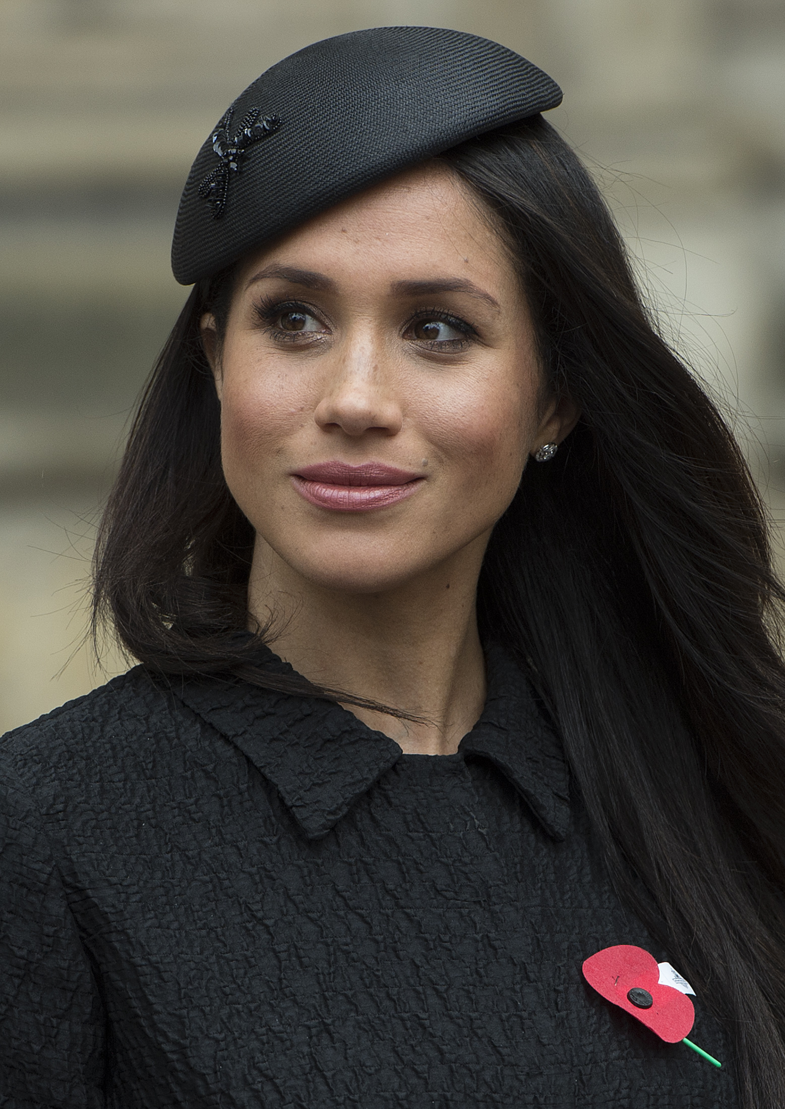 Δες την Meghan Markle να κάνει το μακιγιάζ της στο πίσω κάθισμα ενός ταξί!