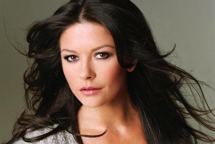 Catherine Zeta Jones: Κάνει δυναμικό come back!