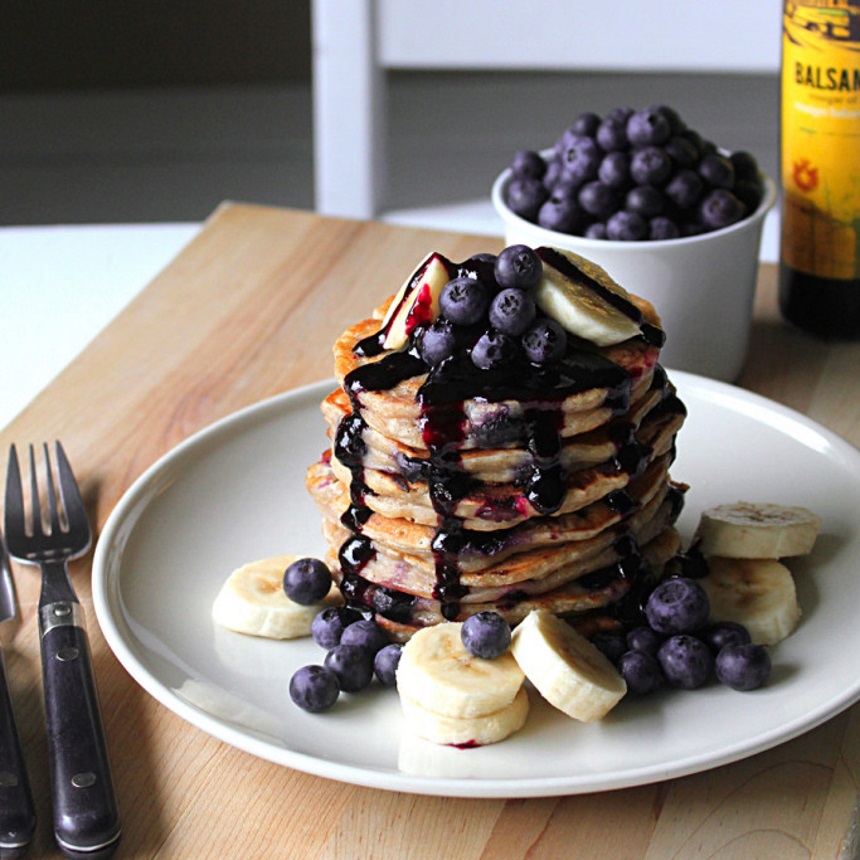 Pancakes με μπανάνα και blueberries