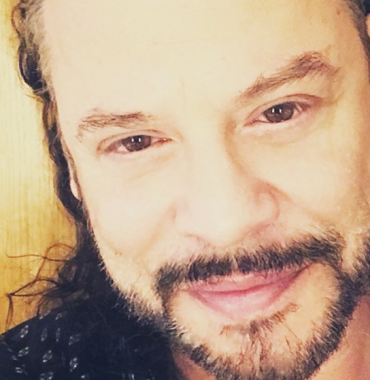 Ο Χρήστος Δάντης απαντά πρώτη φορά σε όσους κρίνουν το νέο του τραγούδι!