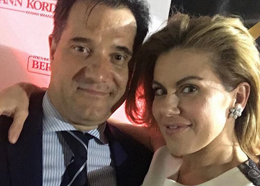 Ευγενία Μανωλίδου: Κοσμική εμφάνιση με τον Άδωνι και τη μεγάλη της κόρη! [pics]