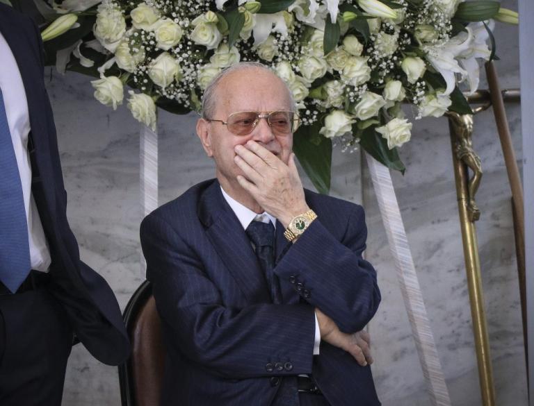 Το τελευταίο «αντίο» στον Κώστα Γιαννακόπουλο – Συντετριμμένος ο αδερφός του, Θανάσης