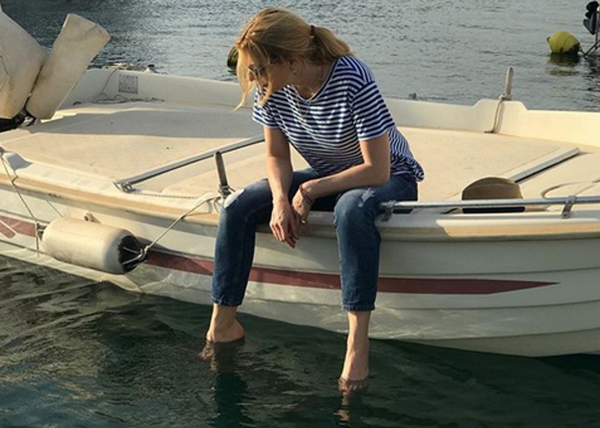 Σμαράγδα Καρύδη: Εκδρομή στην Αίγινα [pics]