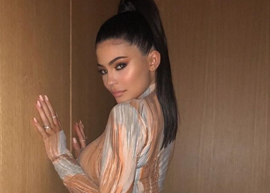 Kylie Jenner: Βάζει τέλος στα ψευδή δημοσιεύματα για το ποιος είναι ο πατέρας της κόρης της! [pic]