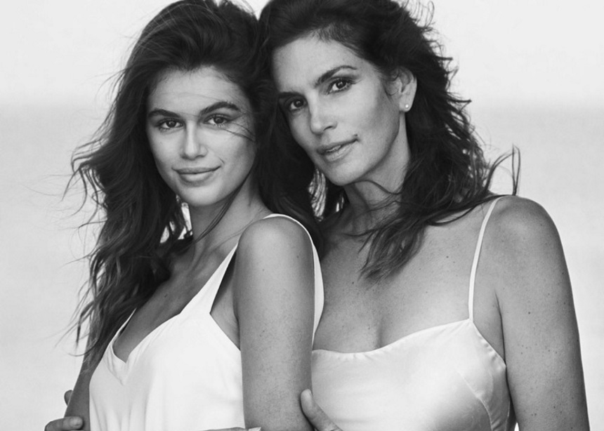 Η Kaia Gerber και η Cindy Crawford φωτογραφίζονται μαζί φορώντας lux ρολόγια!