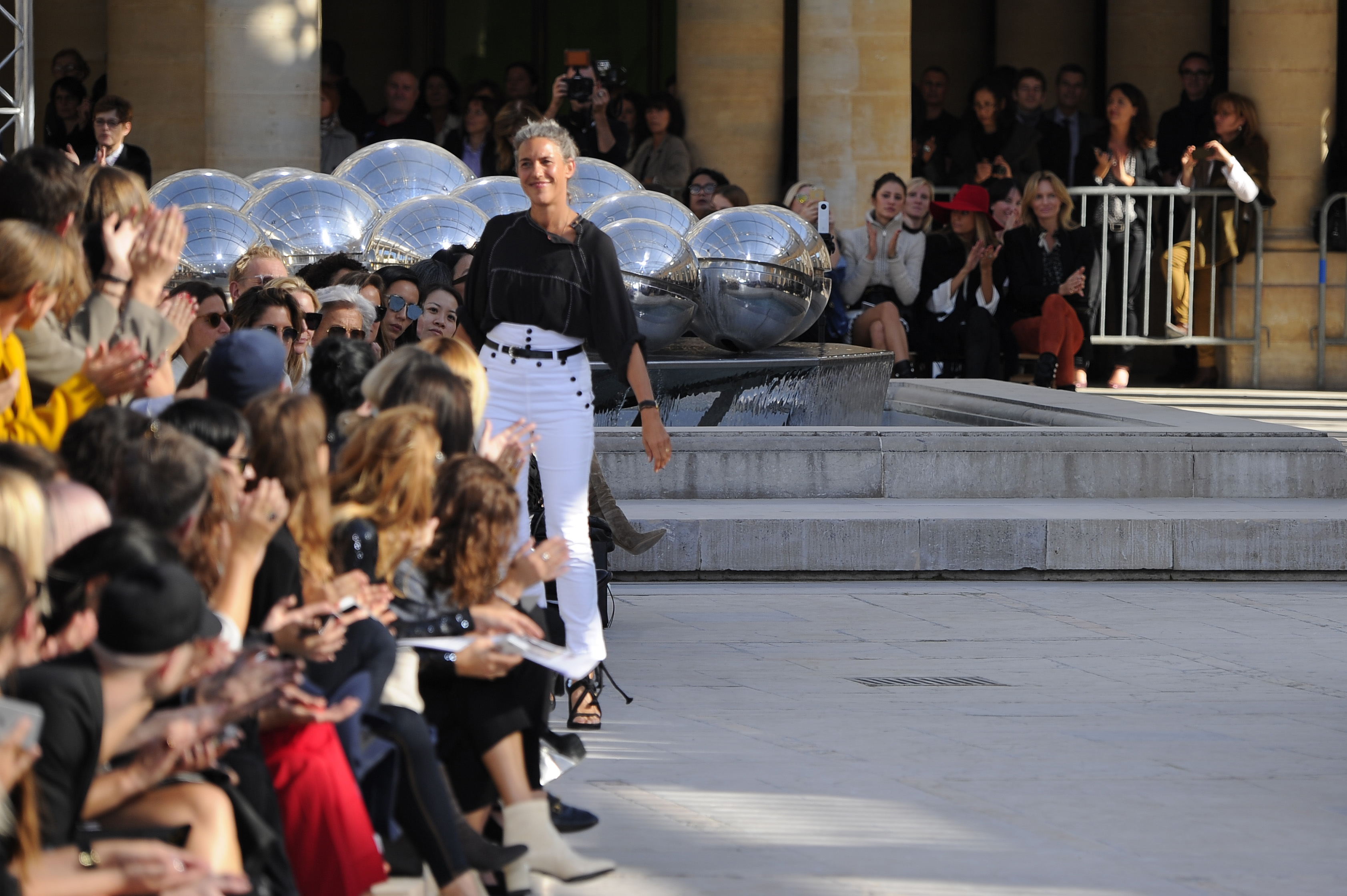 Η Isabel Marant ετοιμάζει σειρά μακιγιάζ με την L’Oreal Paris!