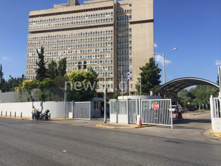 Απόπειρα εισβολής του Ρουβίκωνα στο υπουργείο Προστασίας του Πολίτη