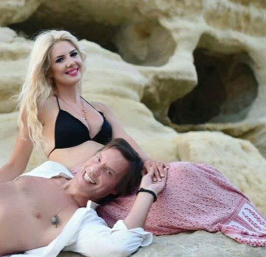 Στράτος Τζώρτζογλου: Με την αγαπημένη του Σοφία στο σκάφος! [pics]