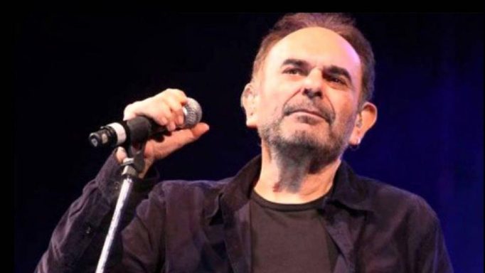 Αποκαλύπτει πρώτη φορά για τον Σάκη Μπουλά: «Όταν έκανε την πρώτη του χημειοθεραπεία…»