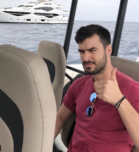 Γιάννης Τσιμιτσέλης: Πήγε με σκάφος για ψάρεμα… και δεν θα πιστεύεις πόσα ψάρια έπιασε [pic]