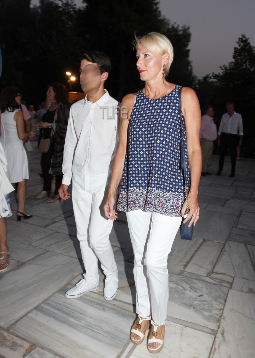 0122 ALEXANDROS KARAMANLIS NATASA PAZAITI 572018 | Lamianow.gr