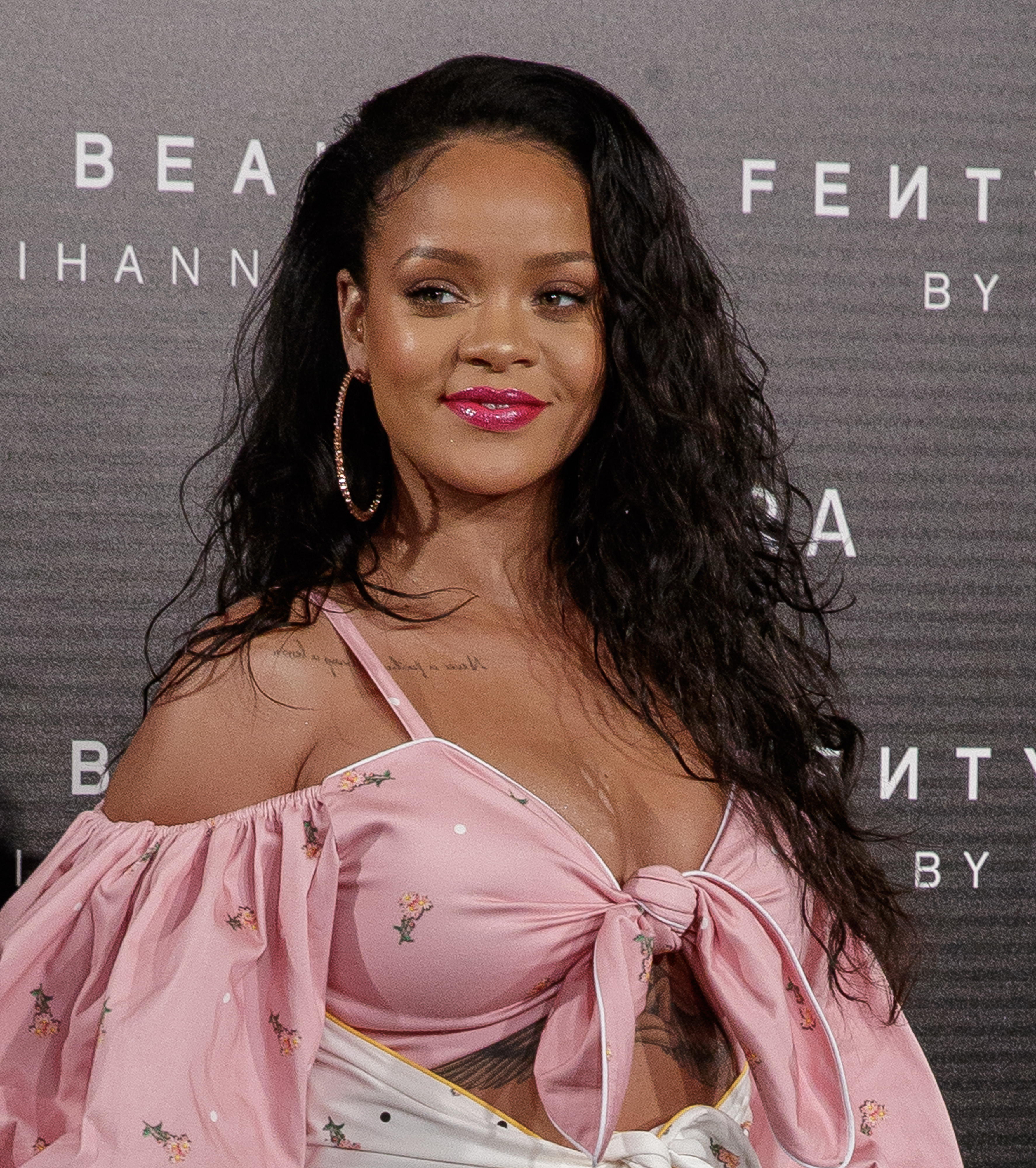 Αυτός είναι ο beauty κλώνος της Rihanna λένε κάποιοι…