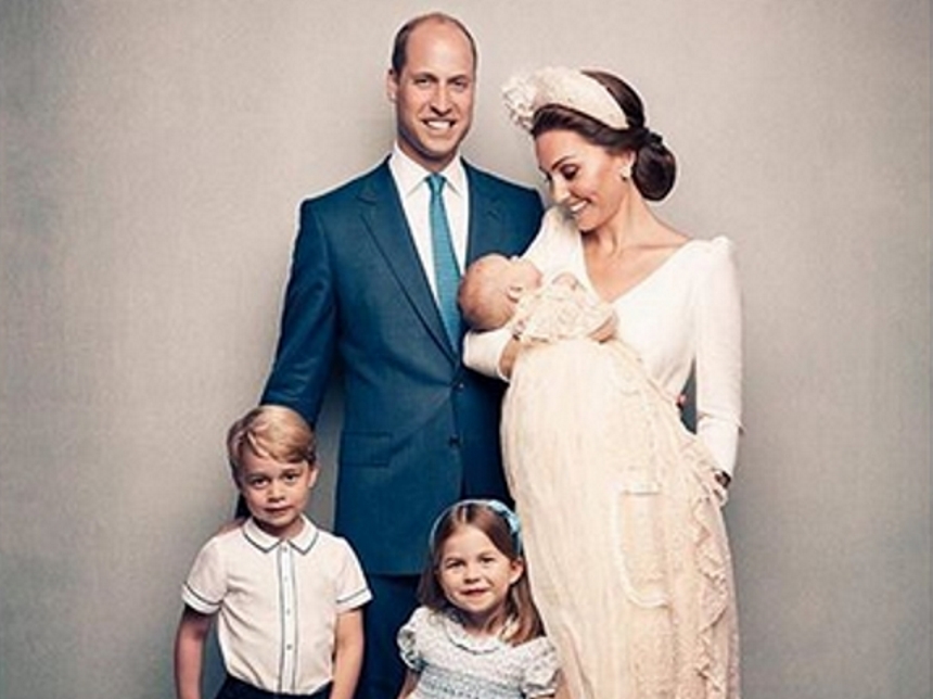 Πρίγκιπας William – Kate Middleton: Η επίσημη φωτογράφιση μετά τη βάφτιση του πρίγκιπα Louis!