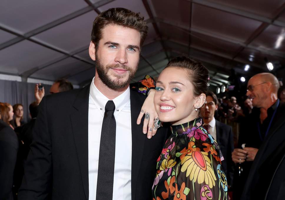 Χώρισαν η Miley Cyrus και ο Liam Hemsworth… ξανά! Γιατί ακύρωσαν τον γάμο τους;
