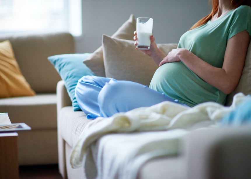 Drink Up: Γιατί ένα ποτήρι γάλα είναι ιδανικό στην εγκυμοσύνη σου;
