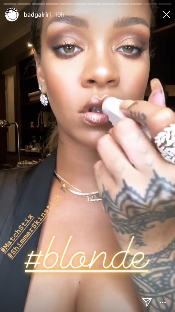 rihanna gold highlighter