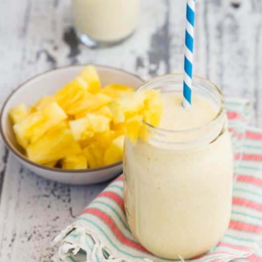 Smoothie με μάνγκο και ανανά | tlife.gr Smoothie με μάνγκο και ανανά | tlife.gr