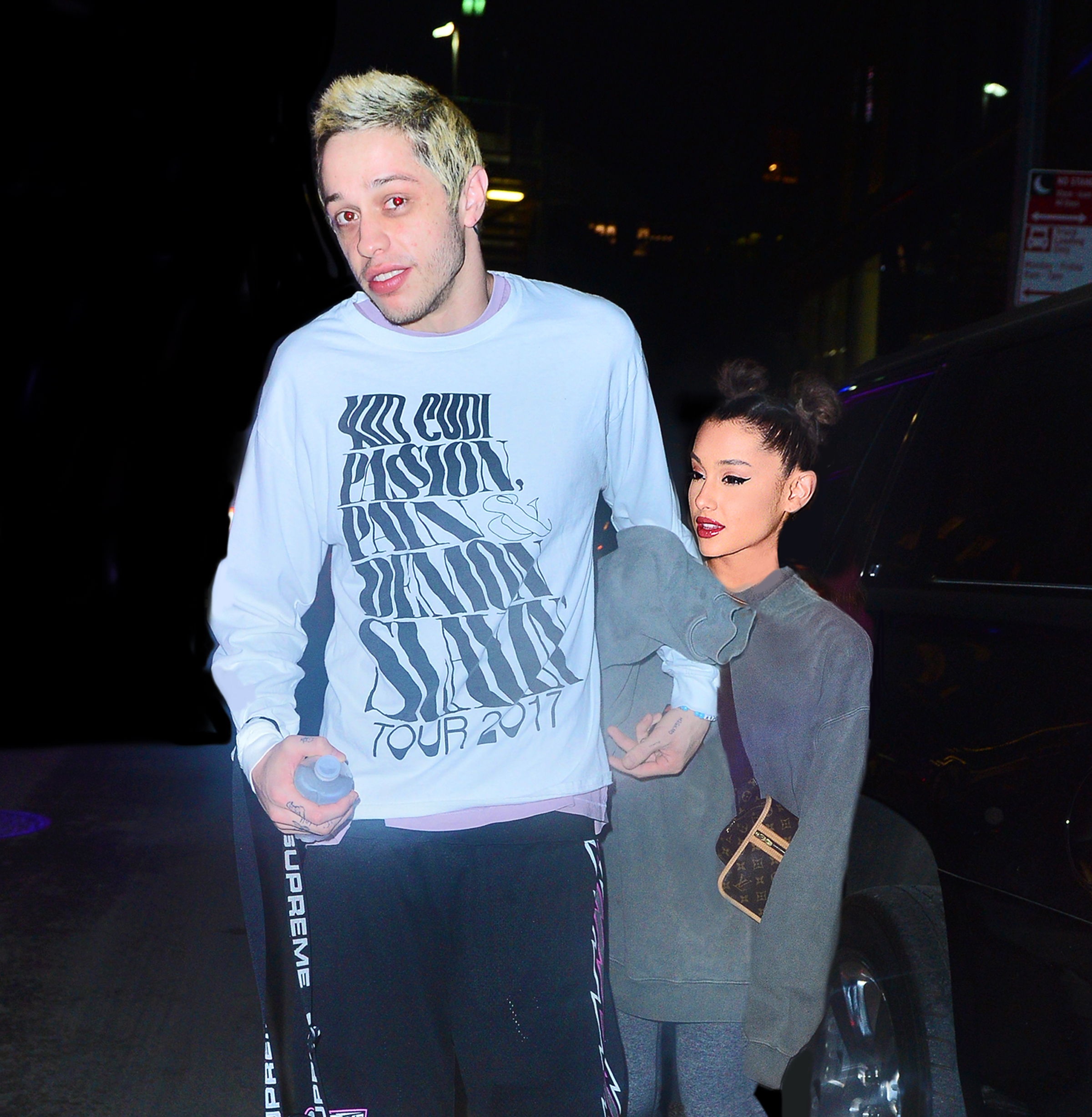 Η Ariana Grande με spacebuns στο ραντεβού της με τον Pete Davidson!