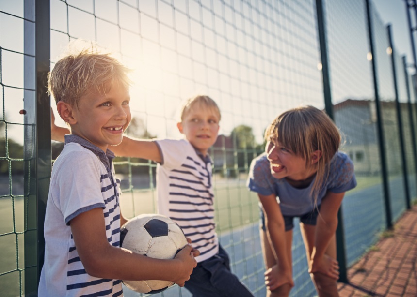Παιδί και άθληση: Γιατί είναι καλή ιδέα να “σπρώξεις” το μικρό σου προς τον αθλητισμό;