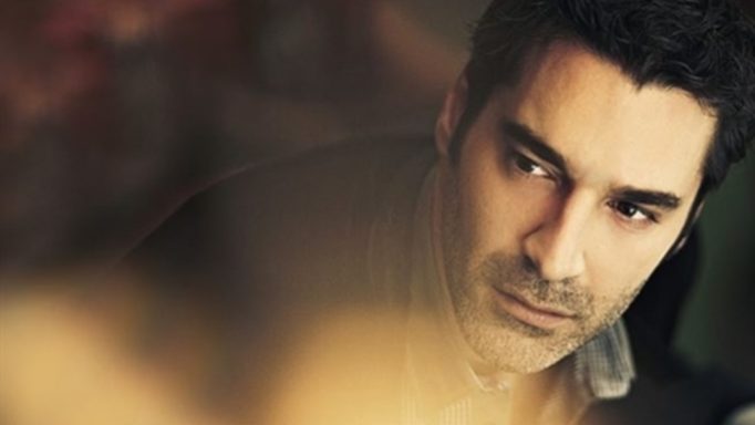Δεν φαντάζεσαι ποιον μπέρδεψαν στο δρόμο με τον Χριστόφορο Παπακαλιάτη! | tlife.gr Δεν φαντάζεσαι ποιον μπέρδεψαν στο δρόμο με τον Χριστόφορο Παπακαλιάτη! | tlife.gr