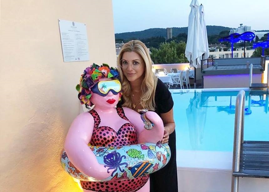 Χριστίνα Πολίτη: Το glam ταξίδι στο St Tropez και η συνάντηση με τον Karl Lagerfeld! [pics]