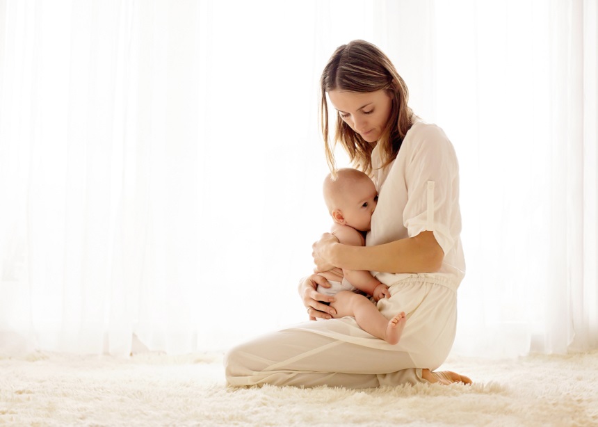 Νέα μαμά: Οι πέντε πιο συχνές ερωτήσεις που κάνει κάθε νέα μαμά για τον θηλασμό