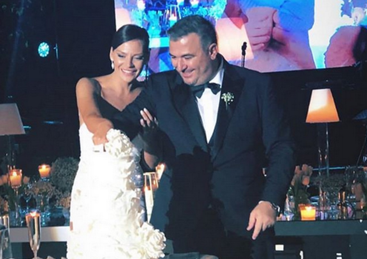 Αντώνης Ρέμος – Υβόννη Μπόσνιακ: Όλες οι λεπτομέρειες και νέες φωτογραφίες από το γάμο της χρονιάς