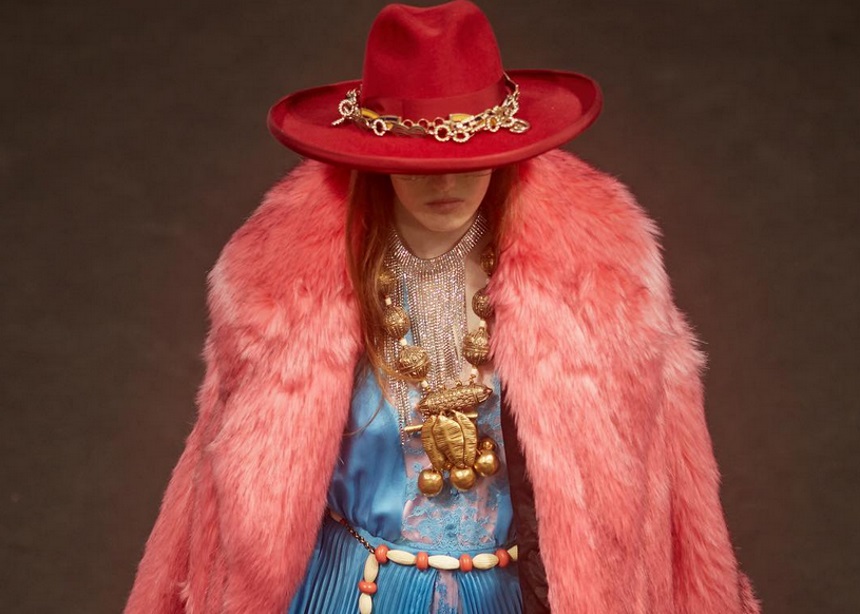 Gucci: Ένα show με πολιτικές αναφορές, μια συνεργασία με τη Disney κι ένα performance από την Jane Birkin