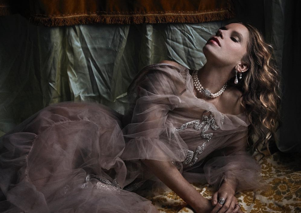 Ευγενία Νιάρχου: Η εντυπωσιακή φωτογράφηση για την Vogue φορώντας το περιδέραιο της Μαρίας Αντουανέτας!