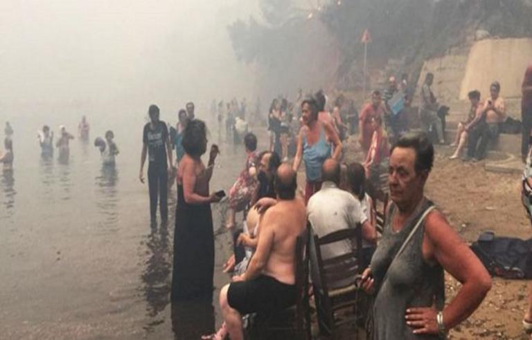 «Θεέ μου συγχώρεσέ με!» – «Δεν θα αντέξω μαμά!» – Ανατριχιαστικές μαρτυρίες επιζώντων από τη φωτιά στο Μάτι | tlife.gr