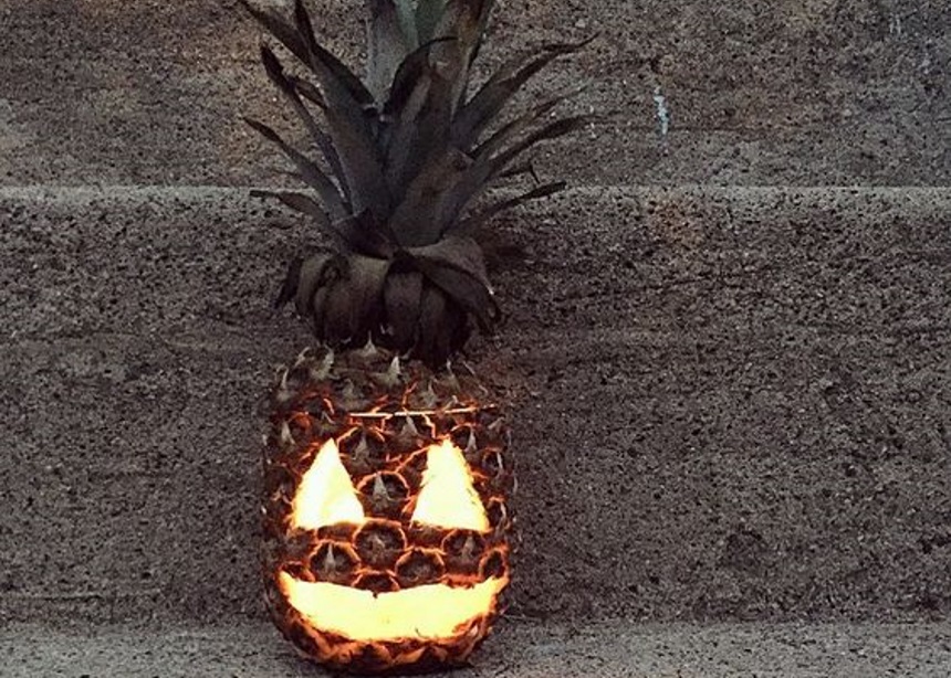 Φτιάξε το πιο tropical και spooky διακοσμητικό για το φετινό Halloween!