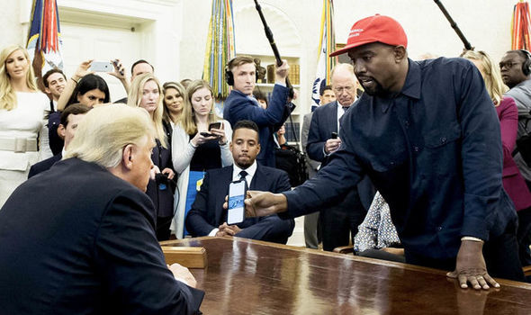 Kanye West: Συνάντησε τον Donald Trump στον Λευκό Οίκο και μίλησαν… για όλα!