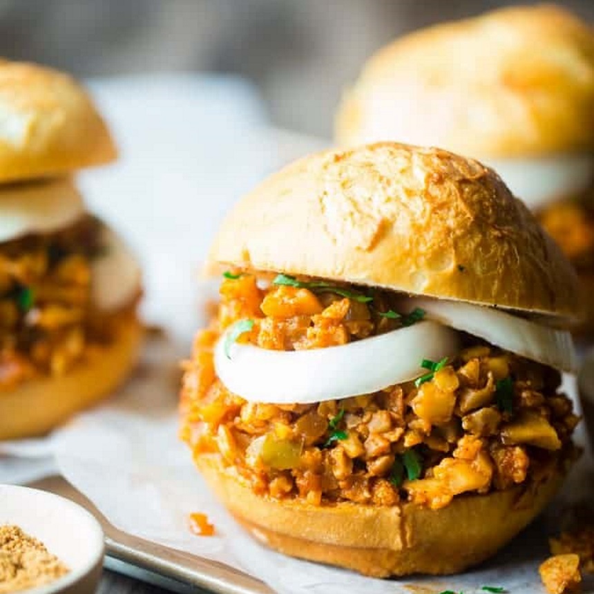 Sloppy joes με κιμά κουνουπιδιού