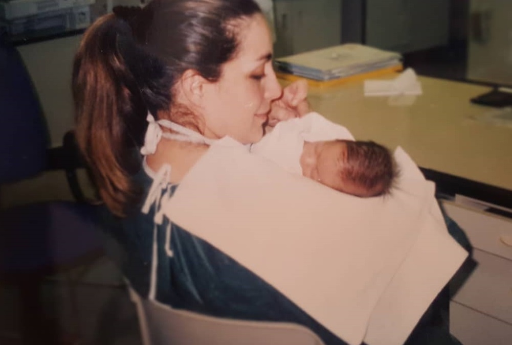 Άντζελα Γκερέκου: Το συγκινητικό μήνυμα για την κόρη της που γεννήθηκε πρόωρα!