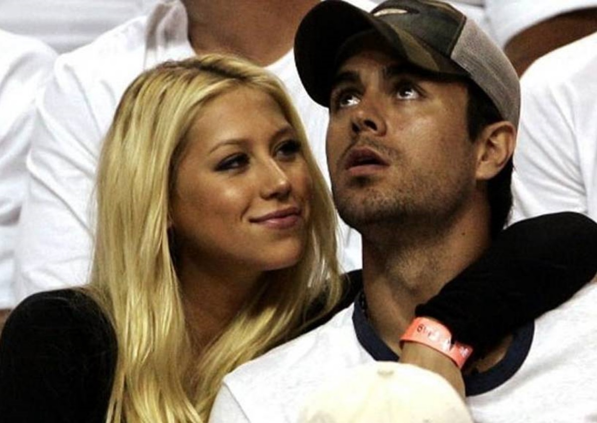 Enrique Iglesias: Με την Anna Kournikova και τα δίδυμα στις κούνιες! Video