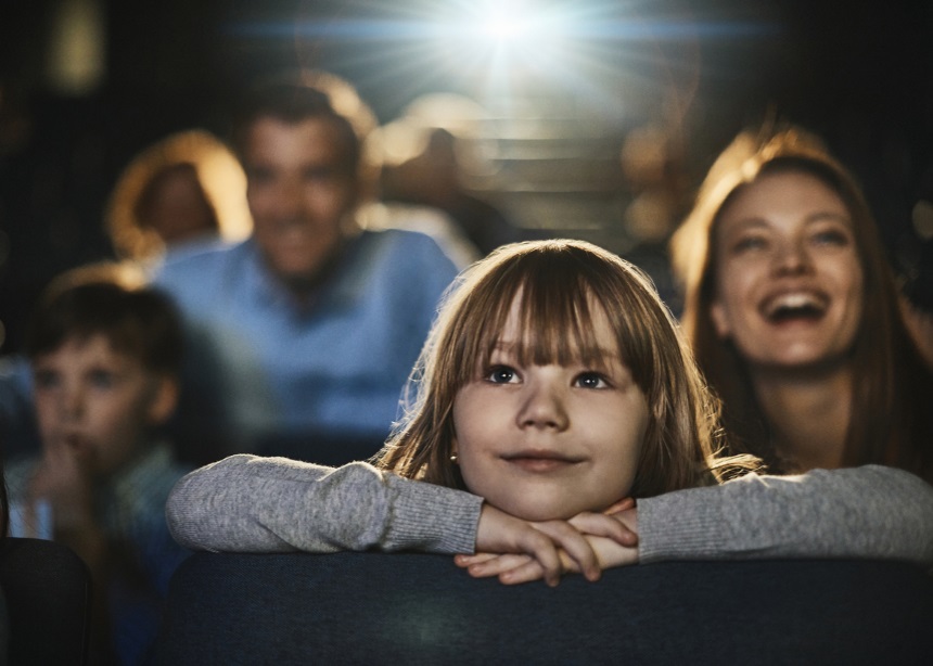 Τώρα τα οικογενειακά Σαββατοκύριακα είναι αφιερωμένα στο σινεμά χάρη στην COSMOTE!