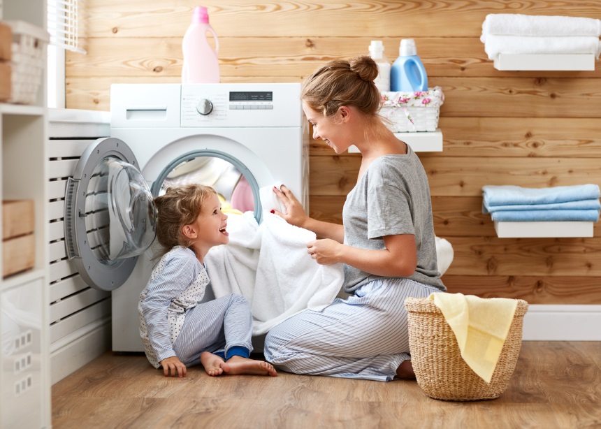House cleaning: Όταν το καθάρισμα μπορεί να αποτελέσει σοβαρό κίνδυνο για τα παιδιά