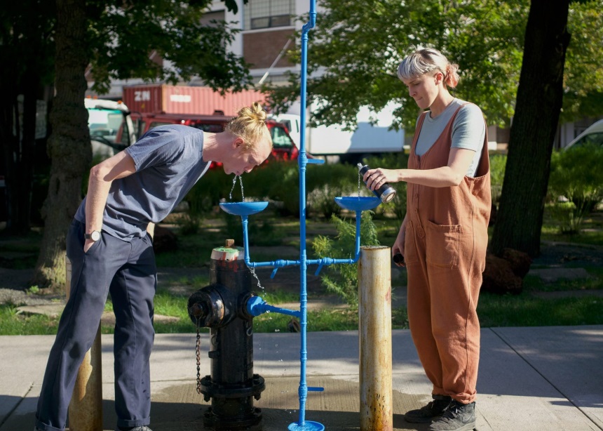 New Public Hydrant: Ένα εντυπωσιακό σύστημα δημόσιας ύδρευσης για την Νέα Υόκρη | tlife.gr New Public Hydrant: Ένα εντυπωσιακό σύστημα δημόσιας ύδρευσης για την Νέα Υόκρη | tlife.gr