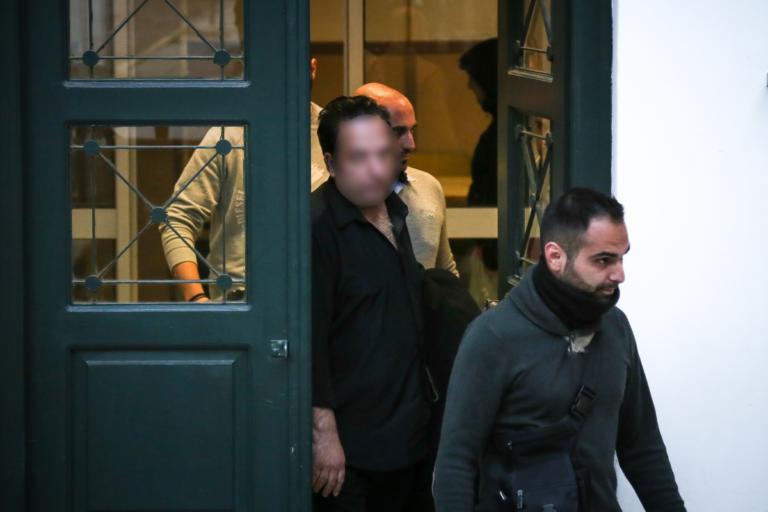 Ριχάρδος: Τα παπάκια, οι Κινέζοι, τα λαχεία και η θαλαμηγός – Πως ξέπλεναν το βρώμικο χρήμα | tlife.gr Ριχάρδος: Τα παπάκια, οι Κινέζοι, τα λαχεία και η θαλαμηγός – Πως ξέπλεναν το βρώμικο χρήμα | tlife.gr