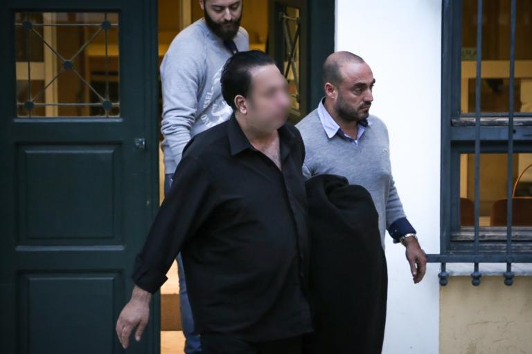 Ριχάρδος: Επιτίθεται στον Τσίπρα ο συνήγορός του για τις αναφορές στην Βουλή! | tlife.gr Ριχάρδος: Επιτίθεται στον Τσίπρα ο συνήγορός του για τις αναφορές στην Βουλή! | tlife.gr