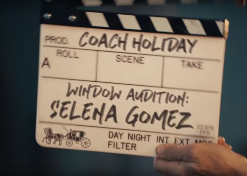 Μπαίνουμε σε γιορτινό mood με τη νέα bag campaign της COACH X Selena Gomez