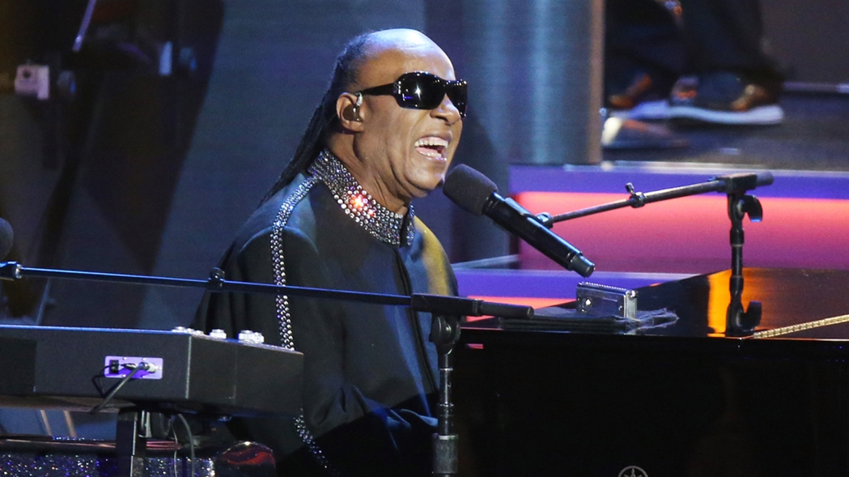 Stevie Wonder: Στο πλευρό των πυρόπληκτων στην Καλιφόρνια!