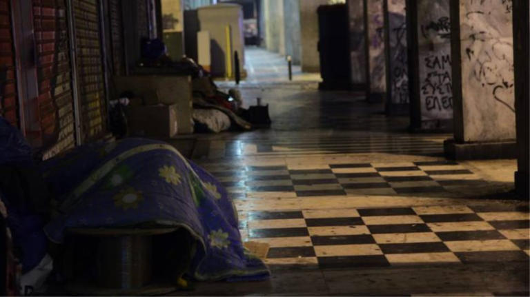 Καιρός: Θερμαινόμενος χώρος του Δήμου Αθηναίων για την προστασία των αστέγων από το κρύο | tlife.gr Καιρός: Θερμαινόμενος χώρος του Δήμου Αθηναίων για την προστασία των αστέγων από το κρύο | tlife.gr