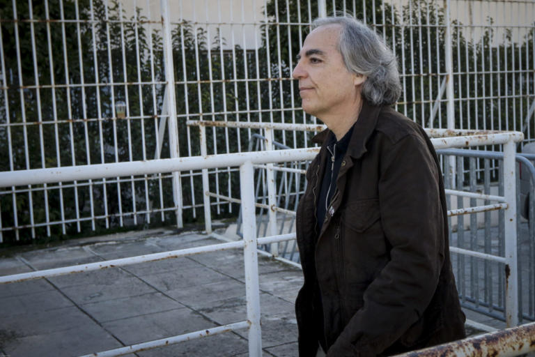 Πρωτοχρονιά στο σπίτι του θα κάνει ο Δημήτρης Κουφοντίνας | tlife.gr Πρωτοχρονιά στο σπίτι του θα κάνει ο Δημήτρης Κουφοντίνας | tlife.gr