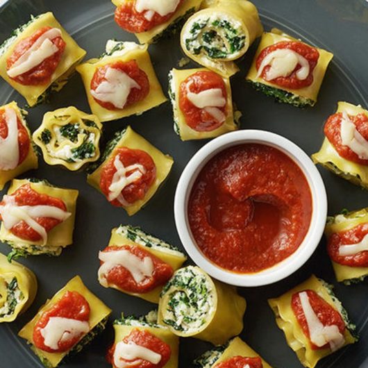 Λαζάνια “μπουκίτσες” γεμιστά ricotta και baby σπανάκι | tlife.gr Λαζάνια “μπουκίτσες” γεμιστά ricotta και baby σπανάκι | tlife.gr